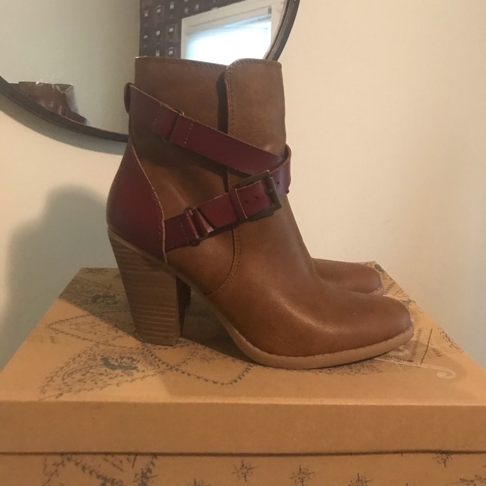 American eagle boots
